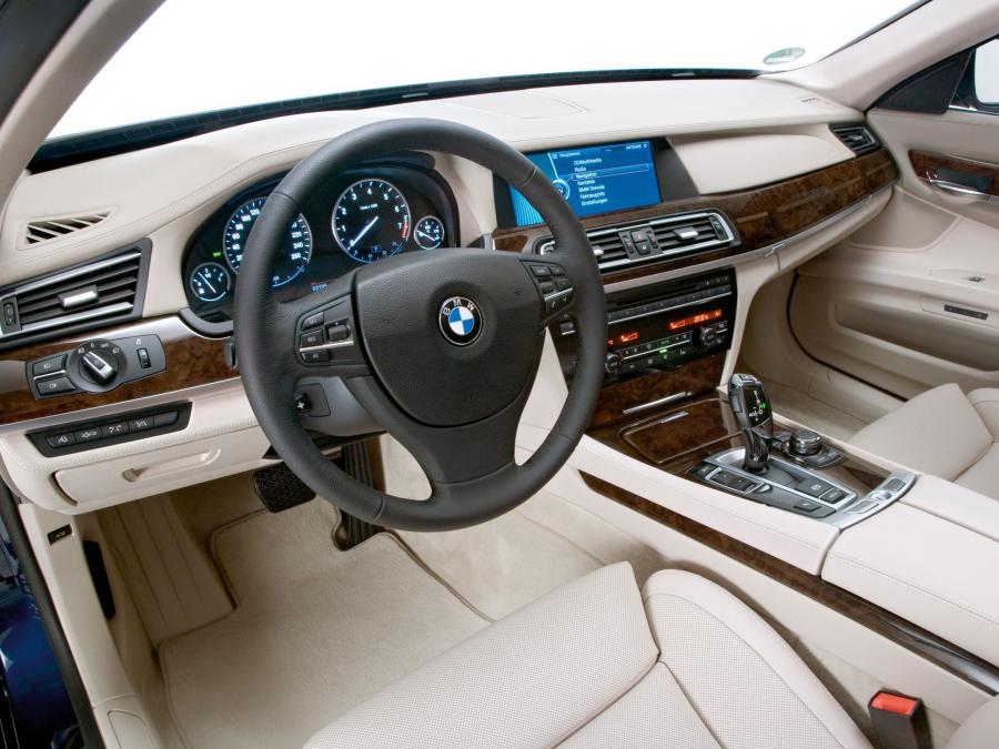  BMW 760Li 2009 года  (фото 13 из 16)